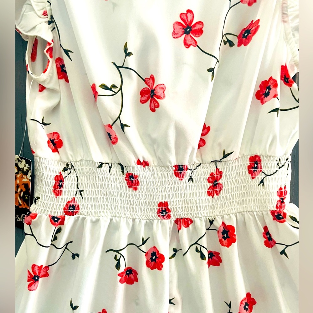 Hint of Mint Romper Boho White Red Poppy‎ NWT - Picture 8 of 9